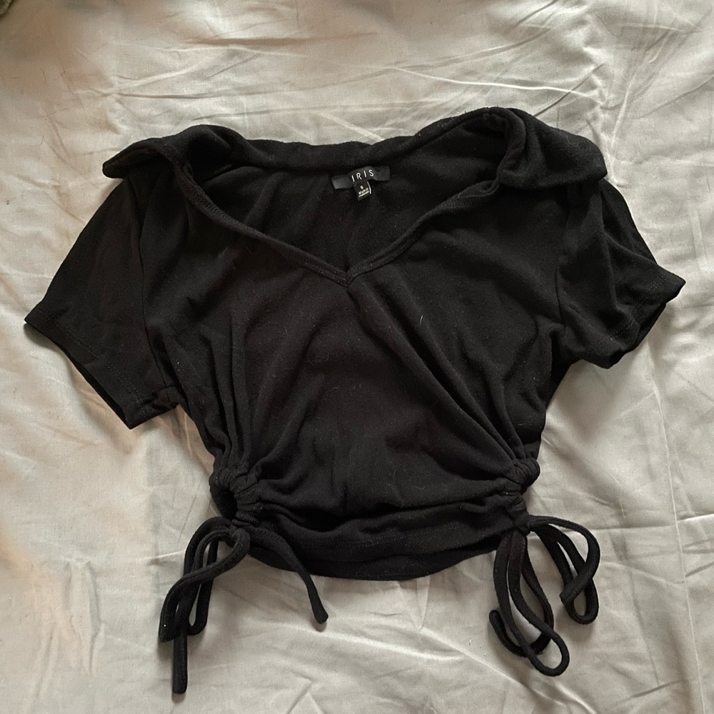 Iris collared crop tee w/waist cinches size S